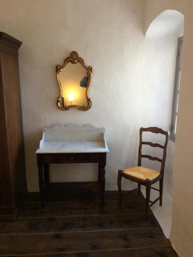 לינה וארוחת בוקר Pioggiola Casa Franceschi מראה חיצוני תמונה